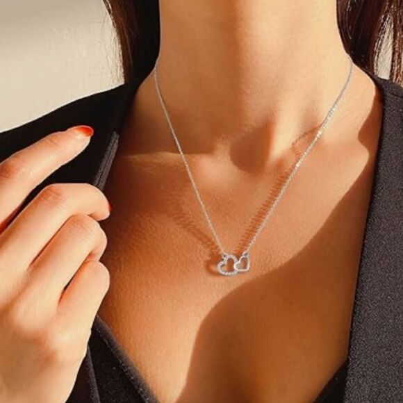 NWT - Interlocking Silver Heart Necklace - Mom/Daughter Wedding Bonus Daughter - Picture 5 of 6